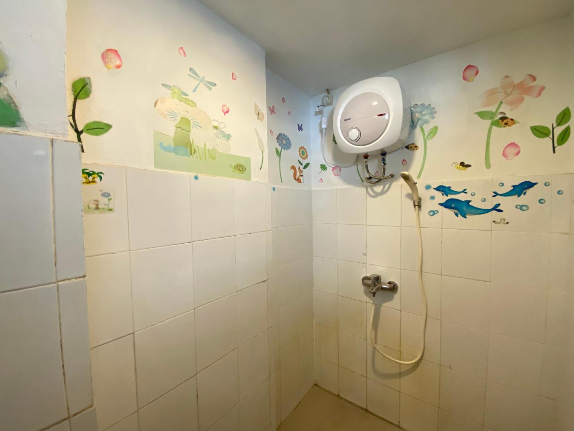 Adorable 2br Gateway Ahmad Yani Cicadas By Travelio * Bandung